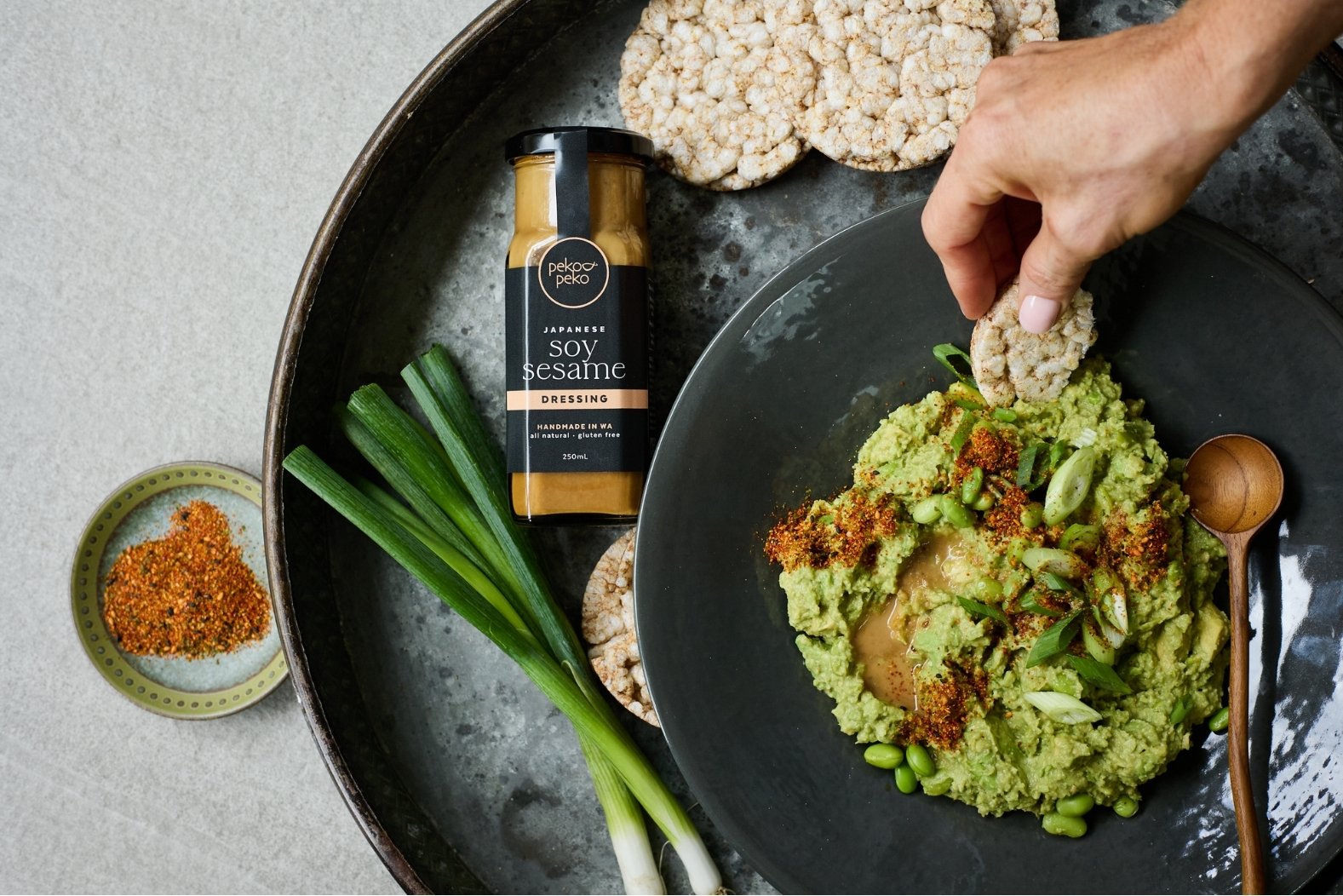 AVOCADO AND EDAMAME DIP